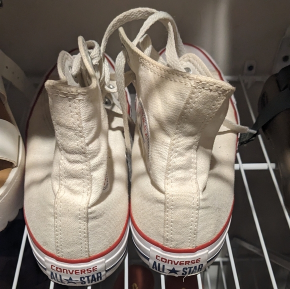 White high top Converse - Picture 2 of 5